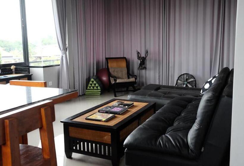 بنسيون Jiwa S House