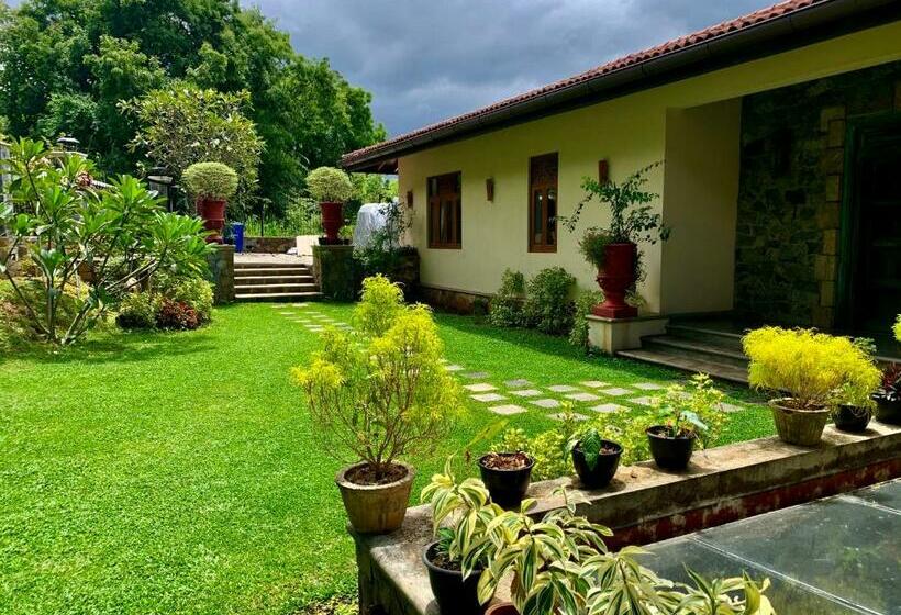 펜션 Lanka Golf Villa Collection   Villa Gelian