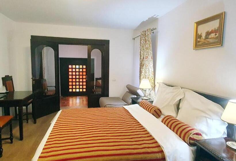 بنسيون Vila Leonida Resort Leonida