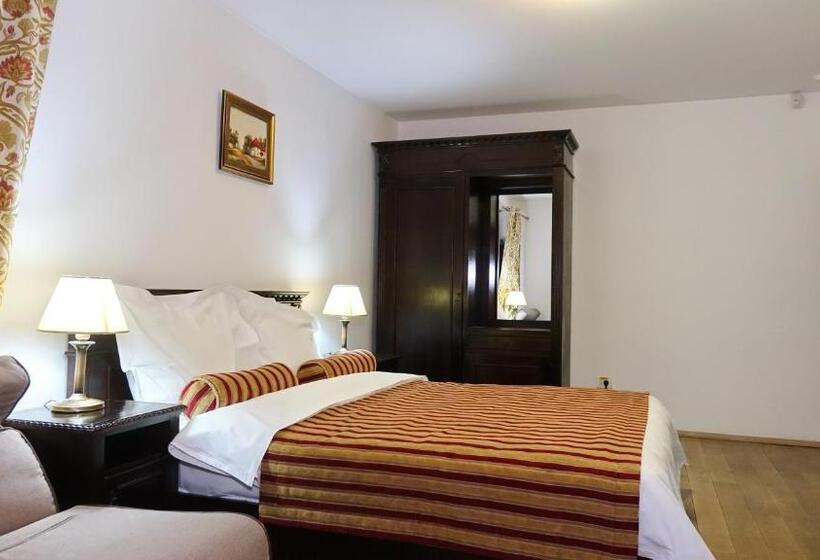 بنسيون Vila Leonida Resort Leonida