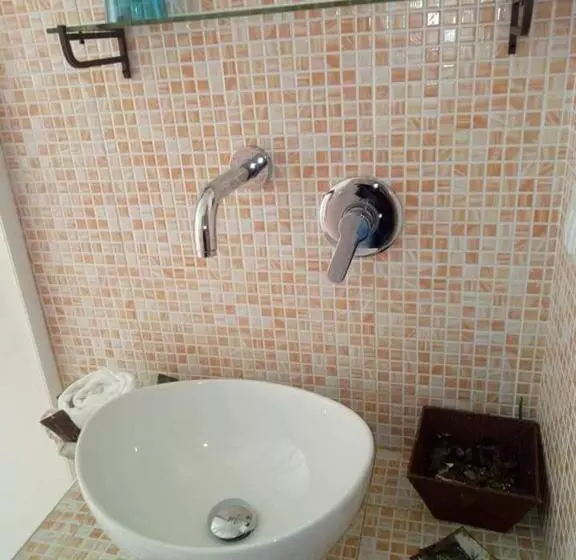 Salerno Inn B&b
