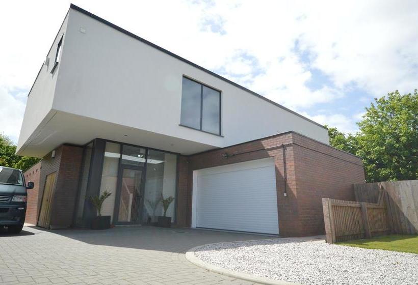 Aotearoa Southport Bed And Breakfast