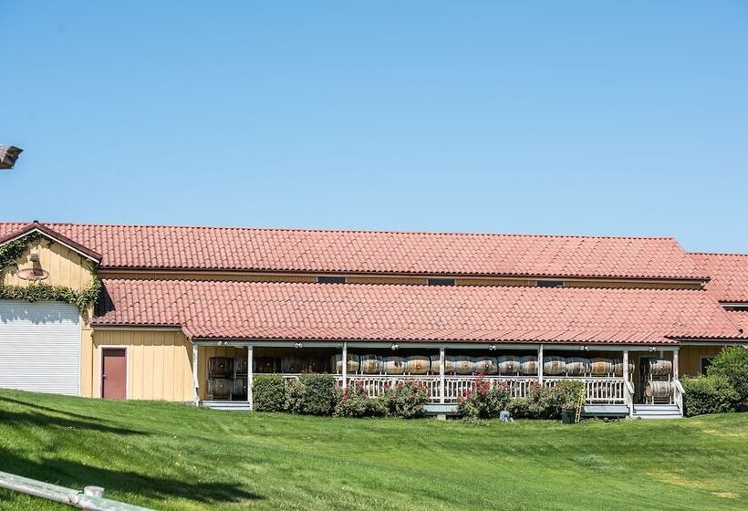 ベッドアンドブレックファースト Calipaso Winery