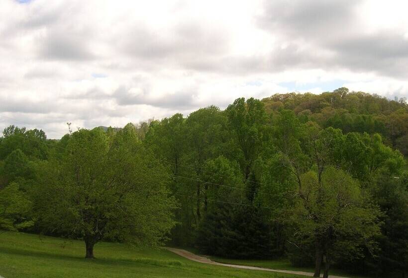 مبيت وإفطار Fire Mountain Resort