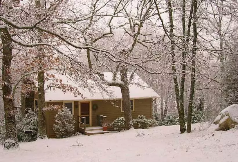 Aamiaismajoitus (B&B) Fire Mountain Resort