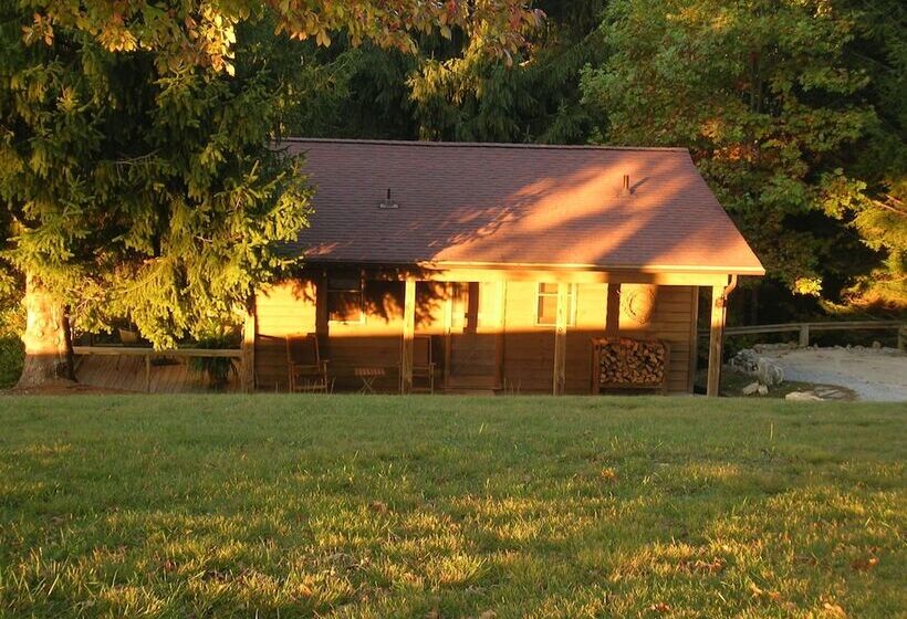 مبيت وإفطار Fire Mountain Resort