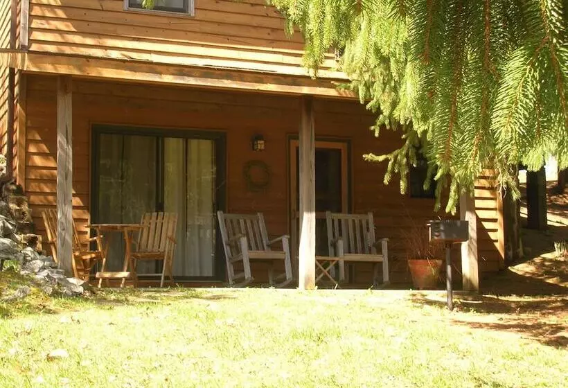 Aamiaismajoitus (B&B) Fire Mountain Resort