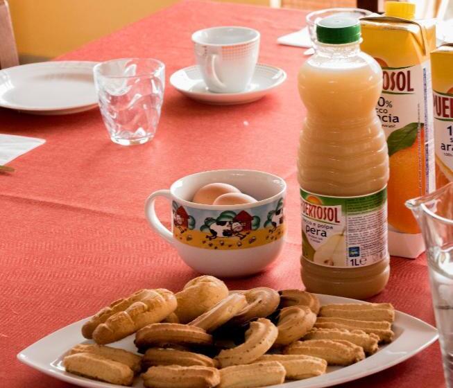 住宿加早餐  La Casa Rossa Country House