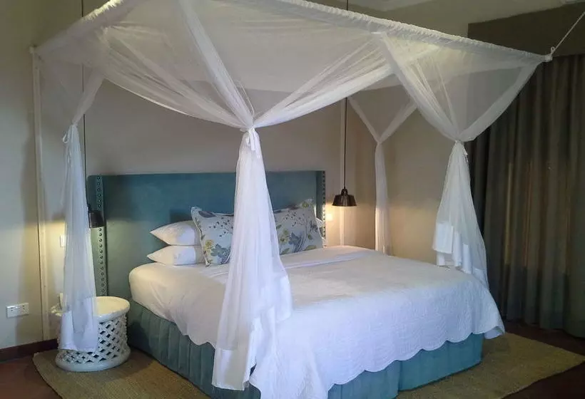 호텔 Acacia Farm Lodge