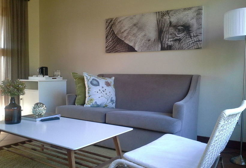 酒店 Acacia Farm Lodge