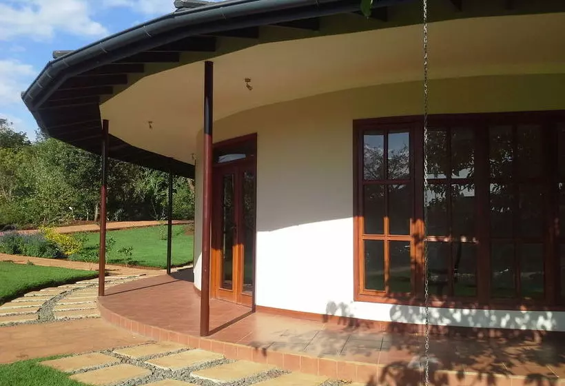 호텔 Acacia Farm Lodge