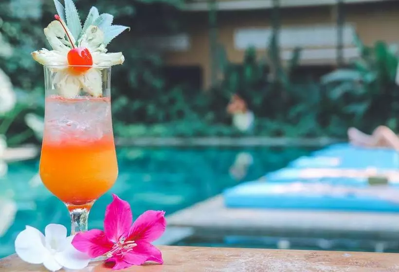 هتل Eocambo Village