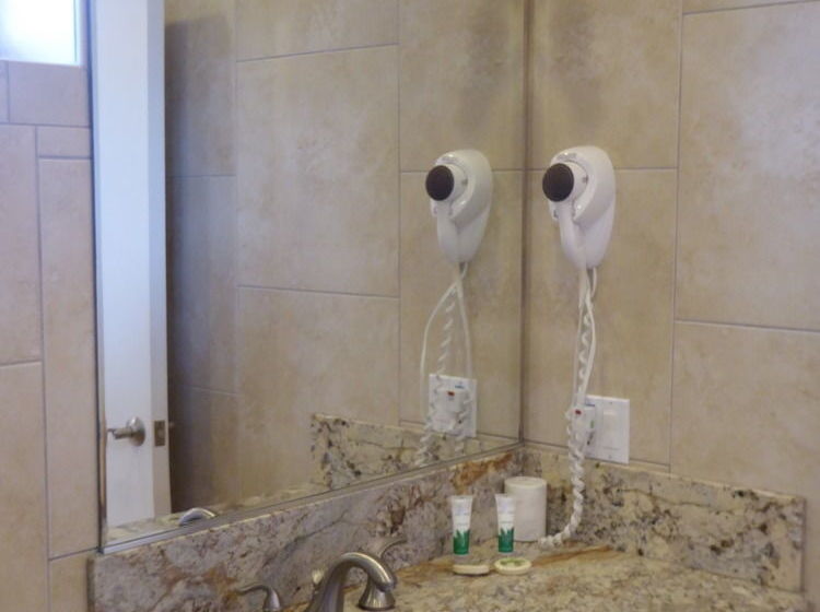 בית מלון כפרי Lai Nani Resort