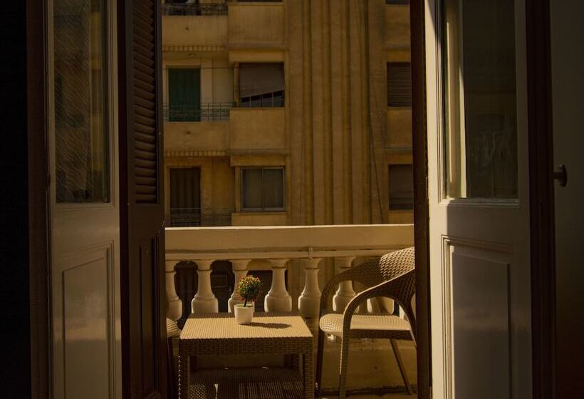 هتل Minerva Grand Hostel Cairo