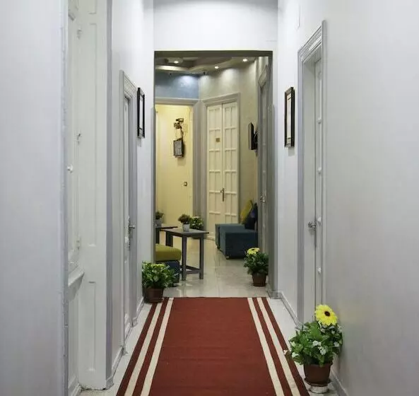 هتل Minerva Grand Hostel Cairo