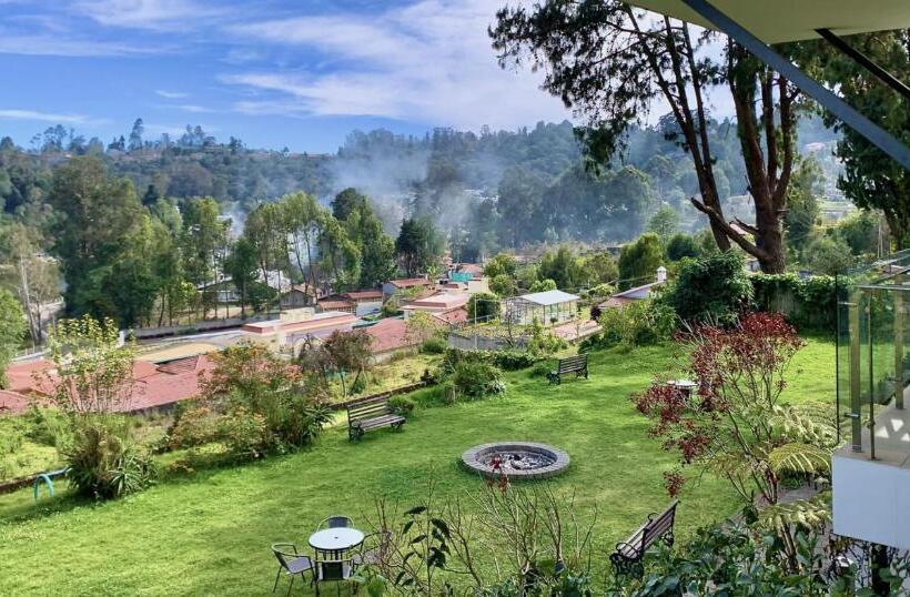 בית מלון כפרי Mountain Retreat Kodai