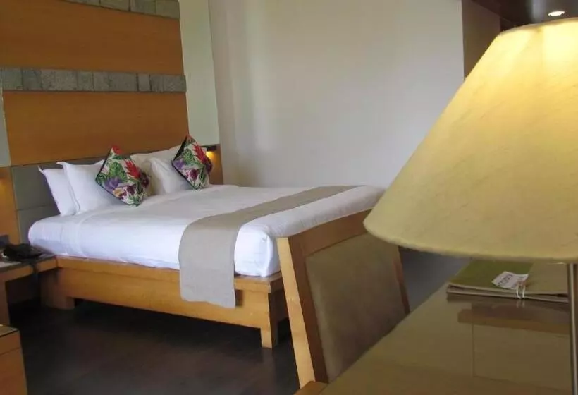 هتل Mountain Retreat Kodai