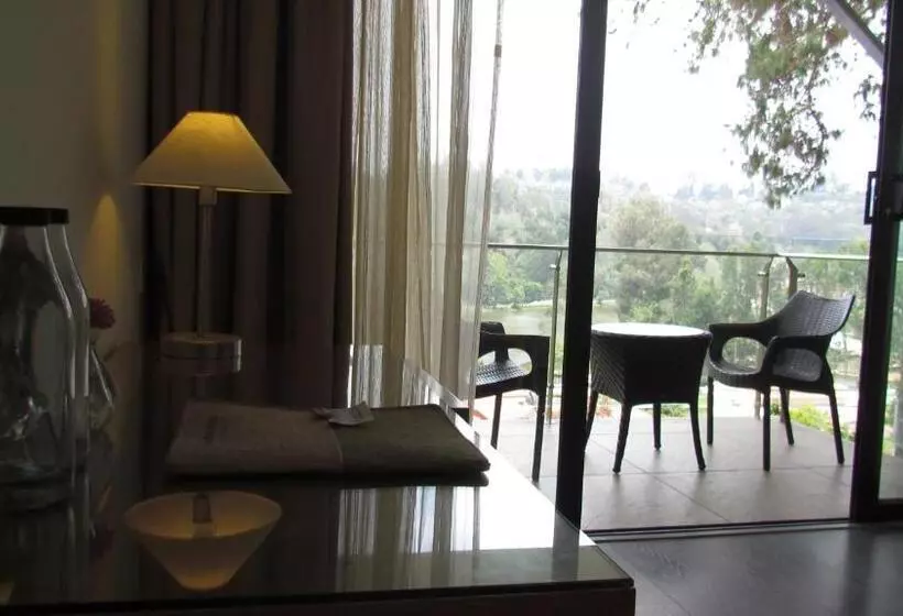 هتل Mountain Retreat Kodai