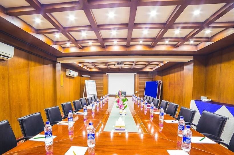 هتل Nascent Gardenia Suites