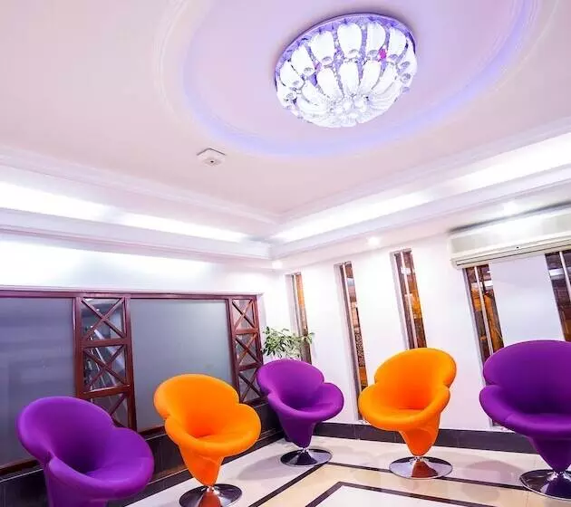 هتل Nascent Gardenia Suites