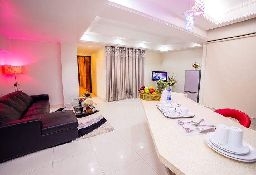 هتل Nascent Gardenia Suites