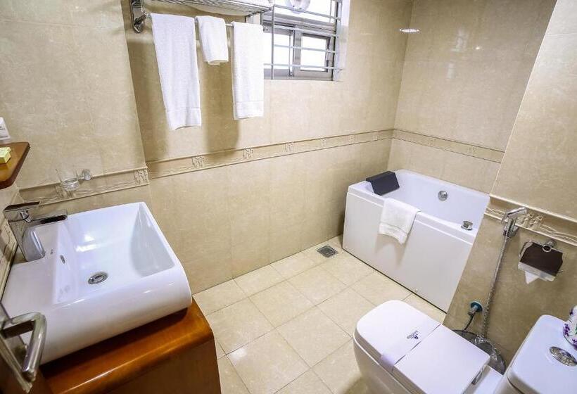 هتل Nascent Gardenia Suites