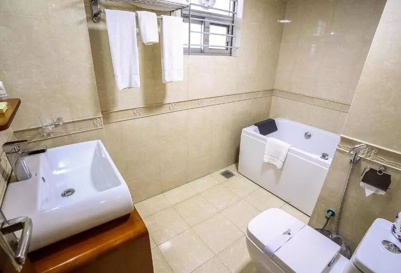 هتل Nascent Gardenia Suites