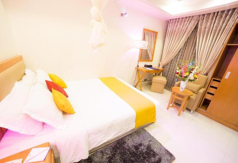 هتل Nascent Gardenia Suites