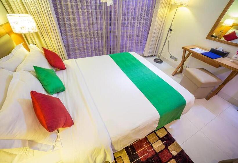 هتل Nascent Gardenia Suites