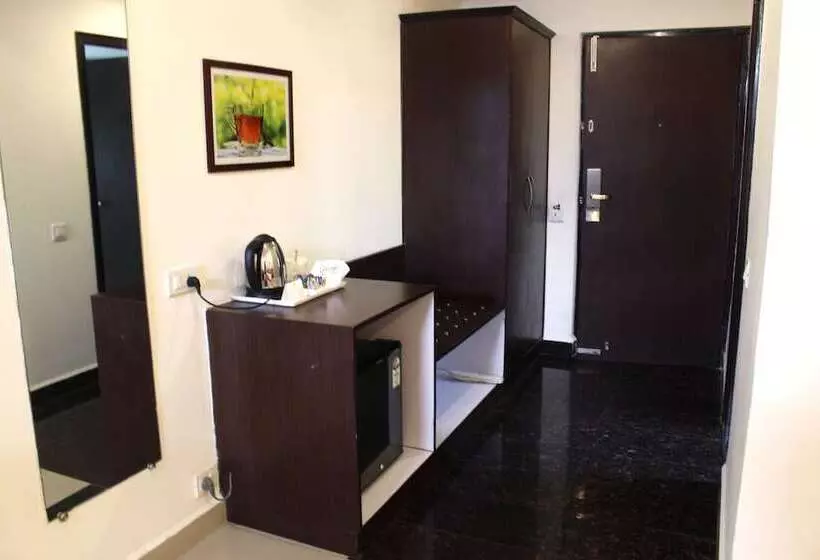 בית מלון כפרי Oyo Premium Civil Lines Dharamshala