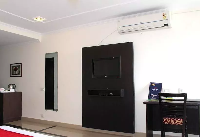 בית מלון כפרי Oyo Premium Civil Lines Dharamshala