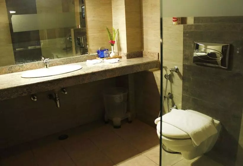 בית מלון כפרי Oyo Premium Civil Lines Dharamshala