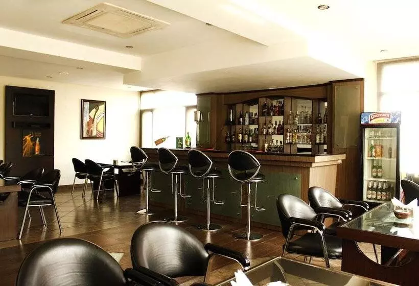 בית מלון כפרי Oyo Premium Civil Lines Dharamshala