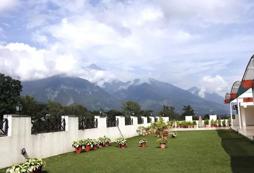 בית מלון כפרי Oyo Premium Civil Lines Dharamshala