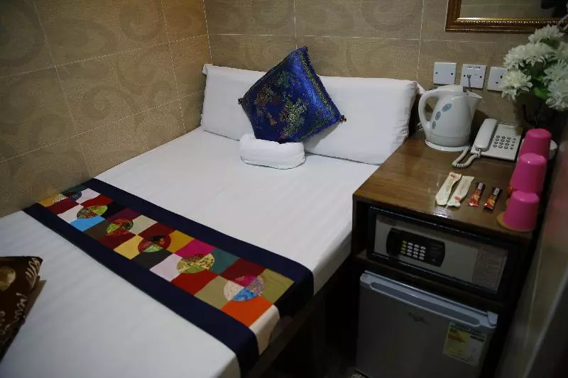 هتل Sandhu Guest House