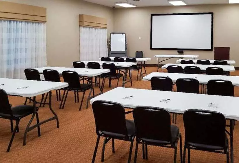 호텔 Sleep Inn & Suites Belmont   St. Clairsville