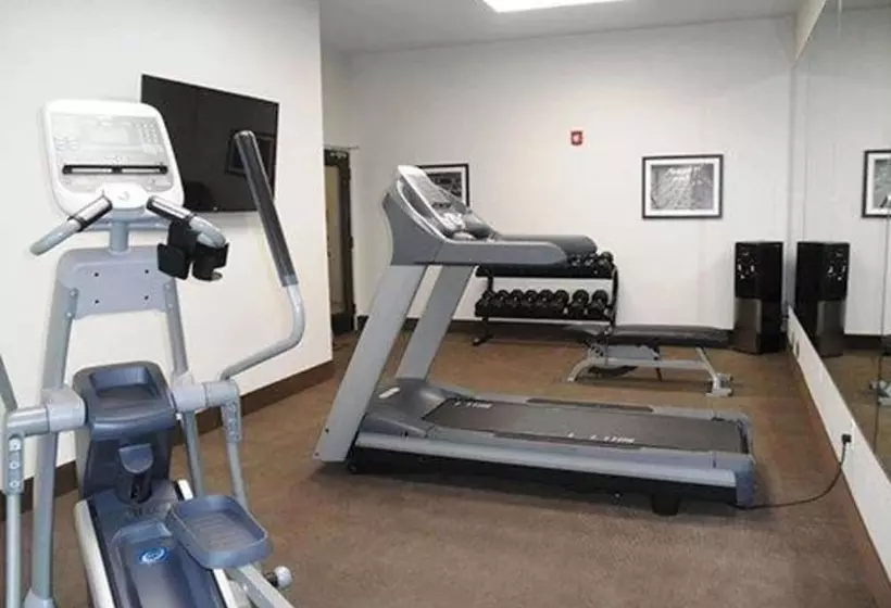 호텔 Sleep Inn & Suites Belmont   St. Clairsville