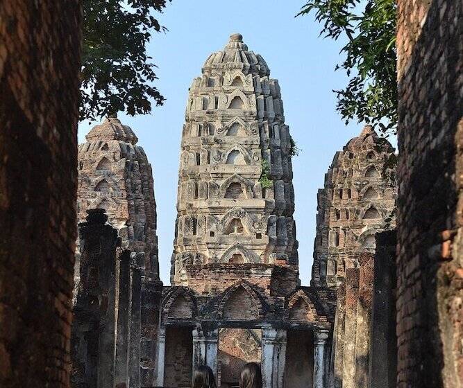 בית מלון כפרי Thai Thai Sukhothai Resort