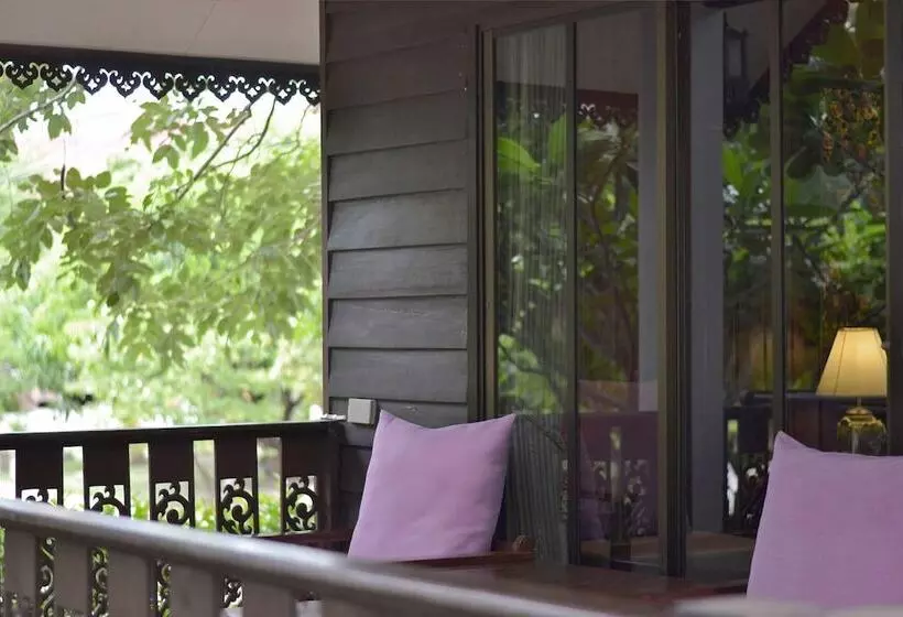 هتل Thai Thai Sukhothai Resort