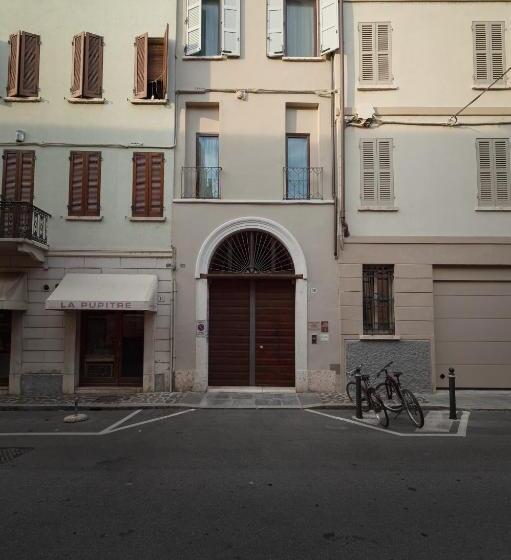 بنسيون Residenza Accademia