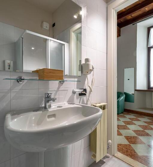 بنسيون Residenza Accademia