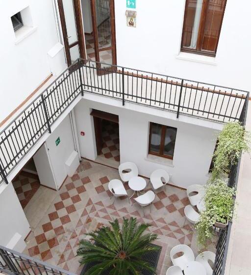 بنسيون Residenza Accademia