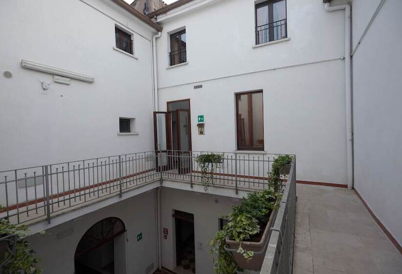 بنسيون Residenza Accademia
