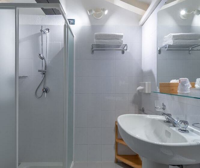 بنسيون Residenza Accademia