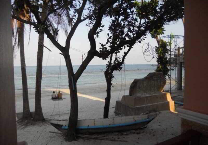 渡假胜地  Paradise Bungalows