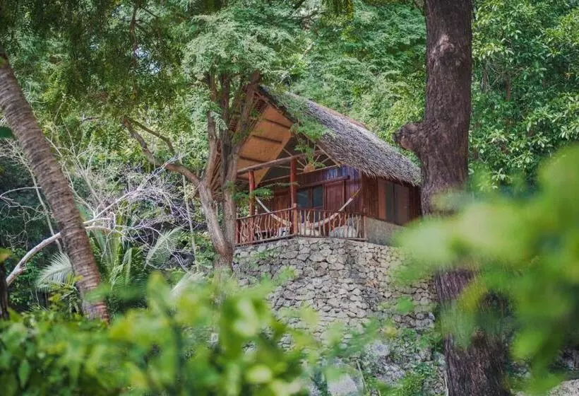 Sangat Island Dive Resort