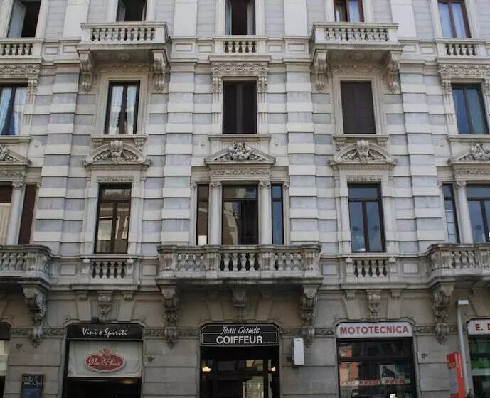 تختخواب و صبحانه Stop & Sleep Bergamo