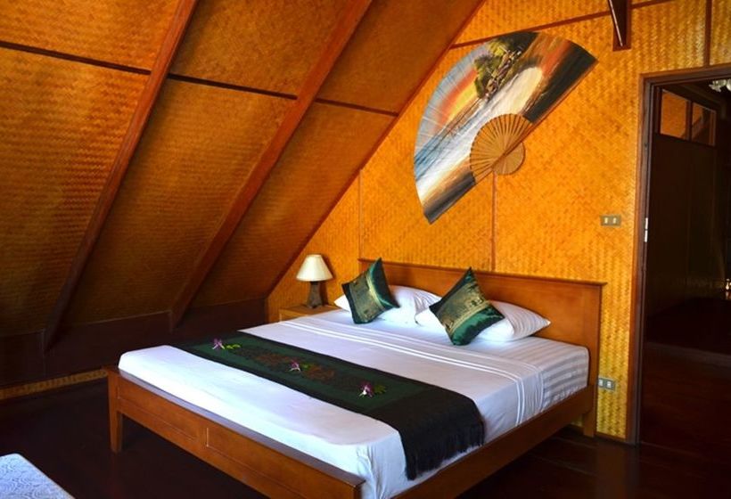 Green Coconut Village