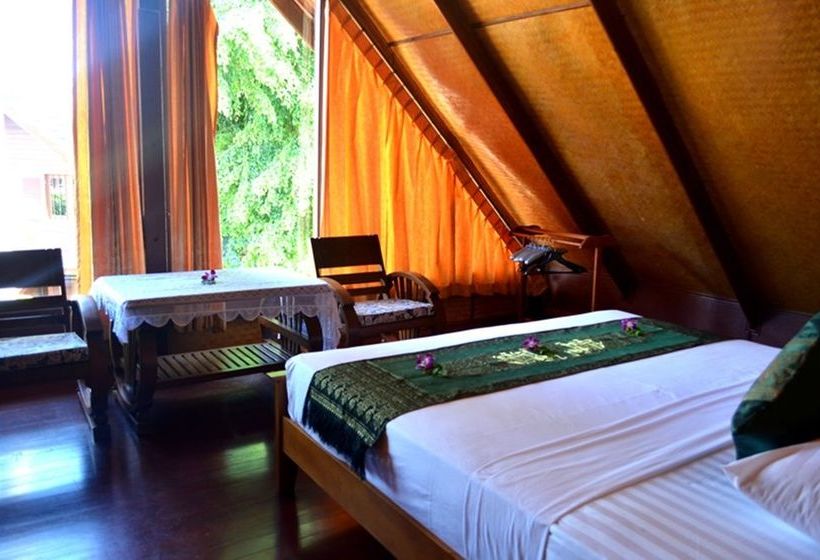 Green Coconut Village