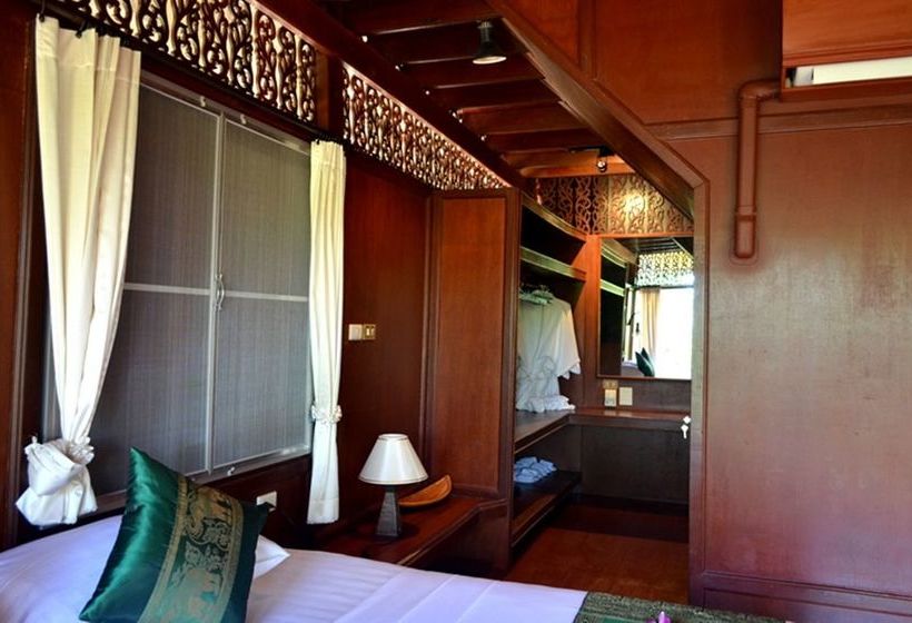 Green Coconut Village